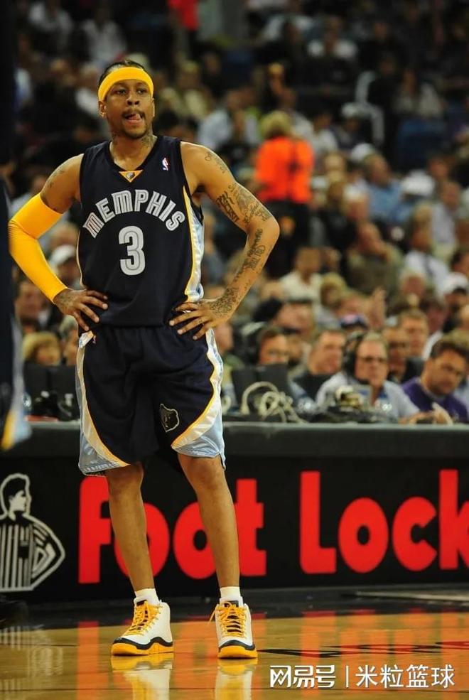 波兰媒体：莱万收到米兰、沙特和美职联报价，米兰愿签约两年（波媒：莱万获米兰、沙特与美职联报价，米兰愿给两年合同）