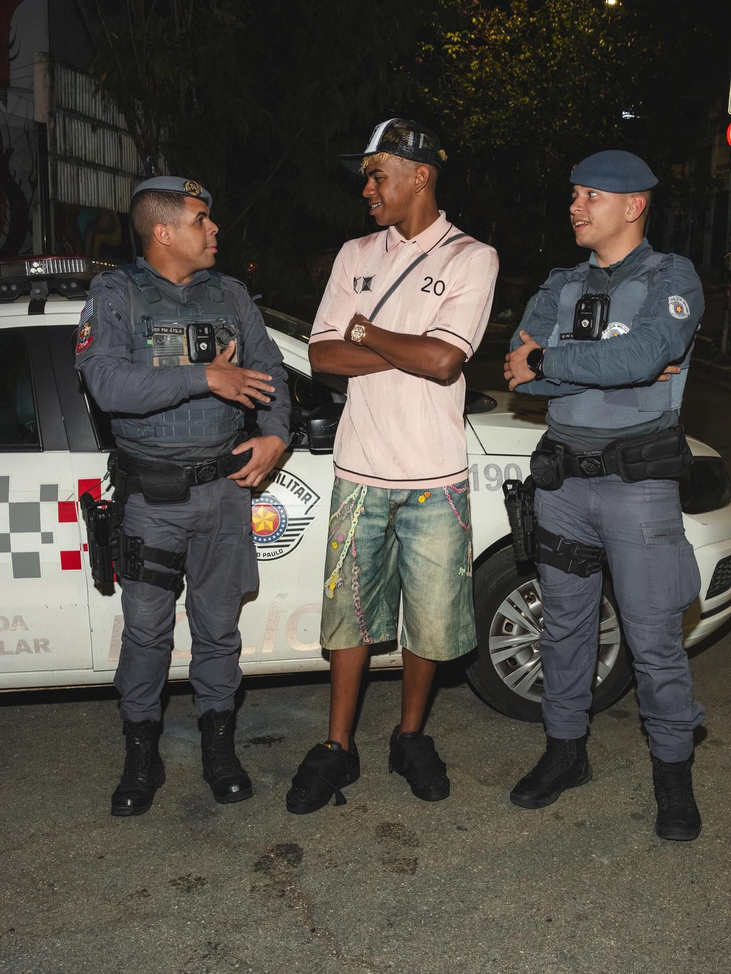 杨瀚森的弧顶声东击西（杨瀚森弧顶假东真西）