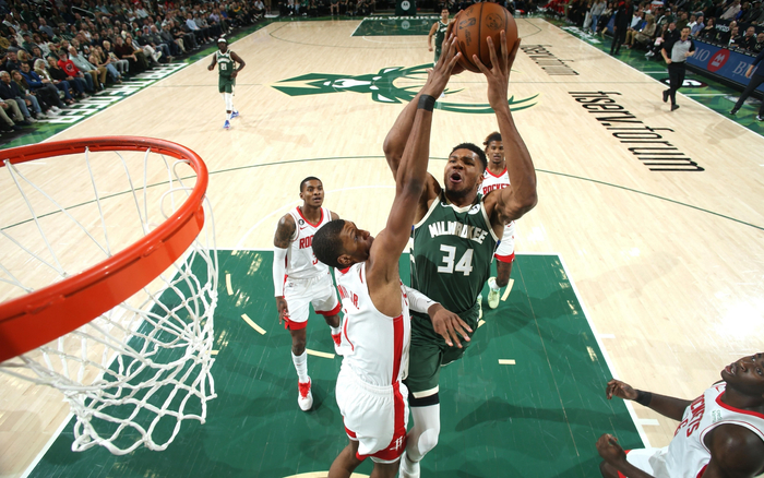 NBA：马刺惨遭连败 文班亚马表现亮眼（NBA：马刺再遭连败，文班亚马高光难救主）